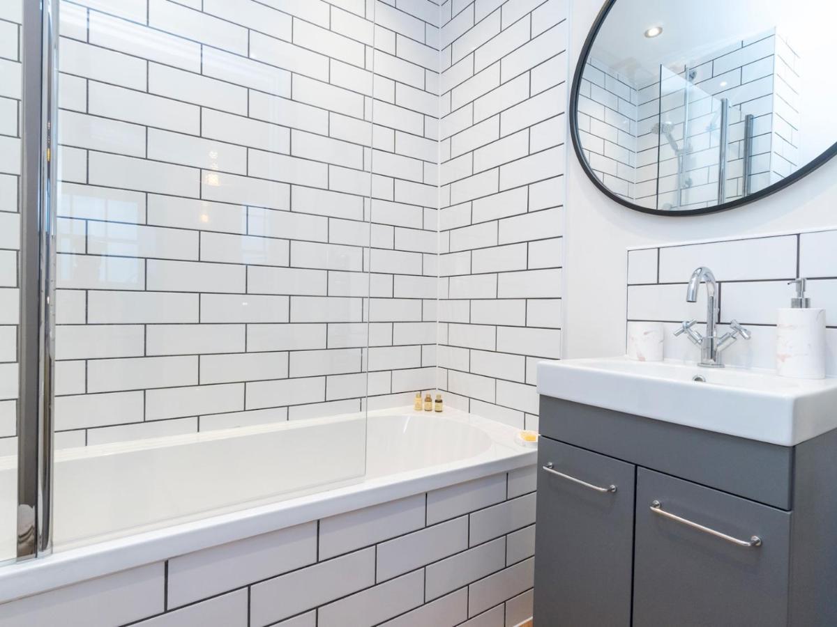 Pass The Keys Stunning 2 Bed Retreat In The Heart Of Bath Apartment Luaran gambar