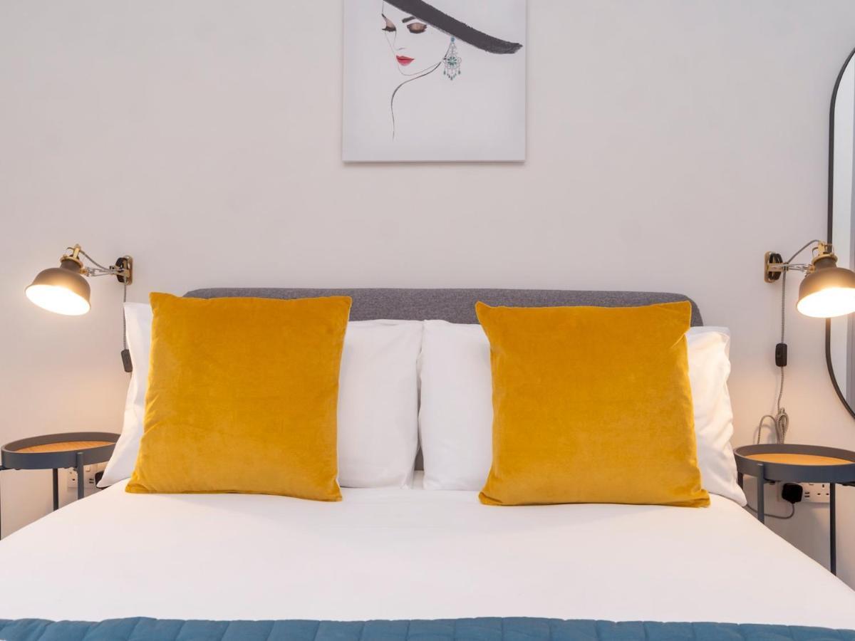 Pass The Keys Stunning 2 Bed Retreat In The Heart Of Bath Apartment Luaran gambar